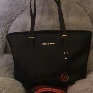 Michael Kors Jet Set Travel Tote
